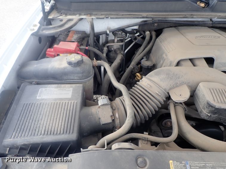 image for item DE0681 2011 Chevrolet Suburban 1500  SUV