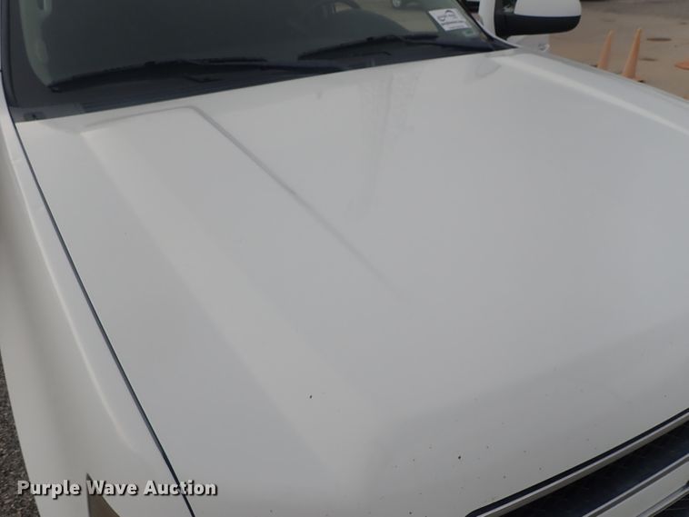 image for item DE0681 2011 Chevrolet Suburban 1500  SUV