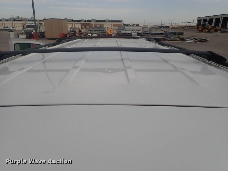 image for item DE0681 2011 Chevrolet Suburban 1500  SUV