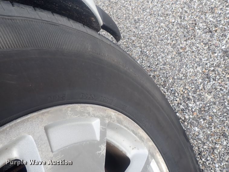 image for item DE0681 2011 Chevrolet Suburban 1500  SUV