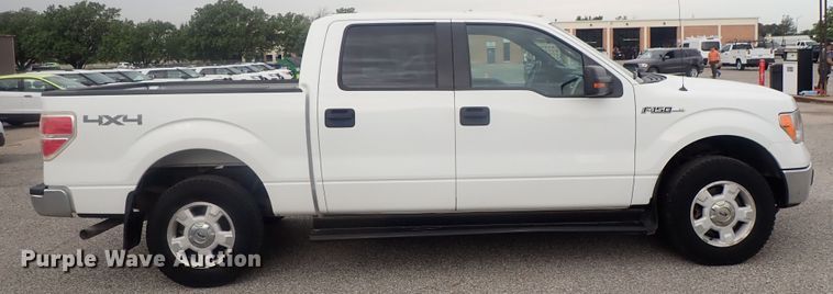 image for item DE0682 2013 Ford F150  SuperCrew pickup truck