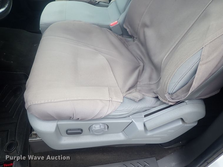 image for item DE0682 2013 Ford F150  SuperCrew pickup truck