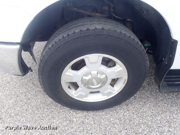 image for item DE0682 2013 Ford F150  SuperCrew pickup truck