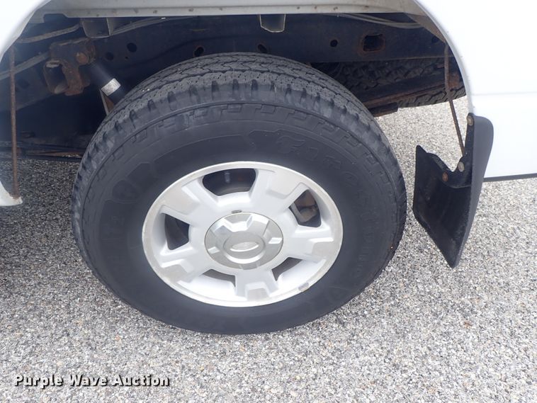 image for item DE0682 2013 Ford F150  SuperCrew pickup truck