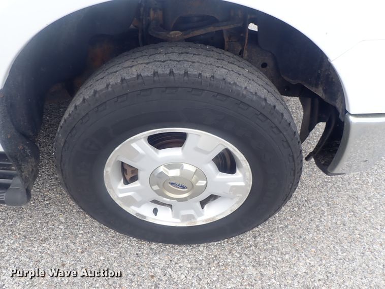 image for item DE0682 2013 Ford F150  SuperCrew pickup truck