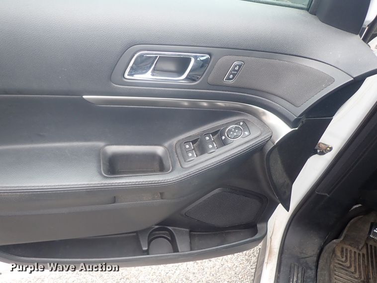 image for item DE0684 2016 Ford Explorer Police Interceptor  SUV