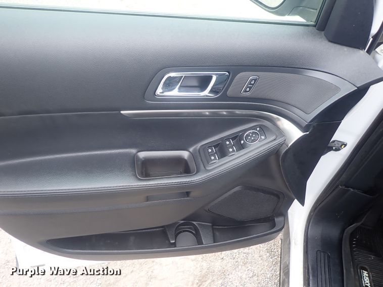 image for item DE0685 2017 Ford Explorer Police Interceptor  SUV