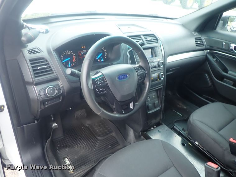 image for item DE0685 2017 Ford Explorer Police Interceptor  SUV
