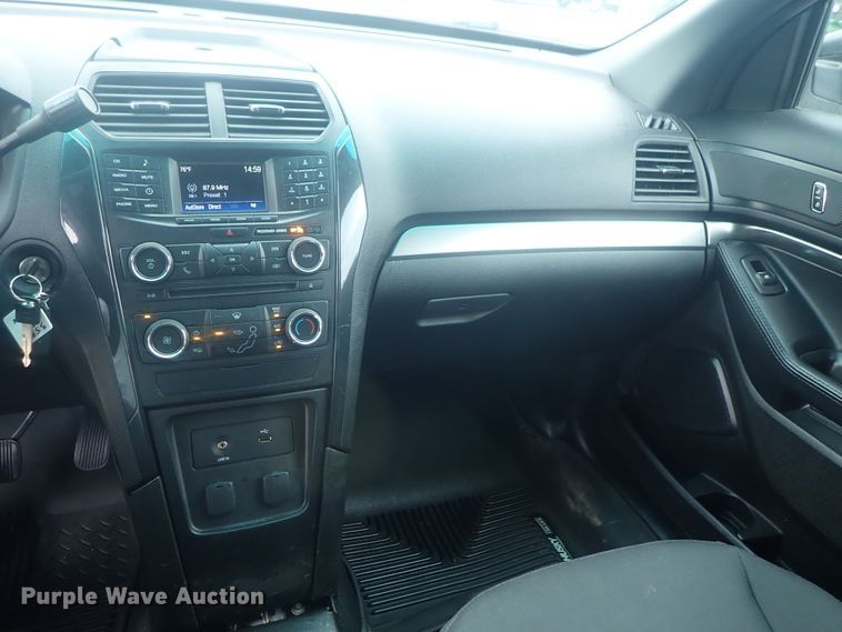 image for item DE0685 2017 Ford Explorer Police Interceptor  SUV