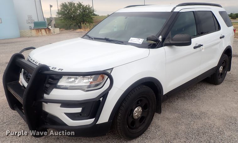 image for item DE0690 2016 Ford Explorer Police Interceptor  SUV