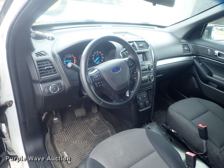 image for item DE0690 2016 Ford Explorer Police Interceptor  SUV