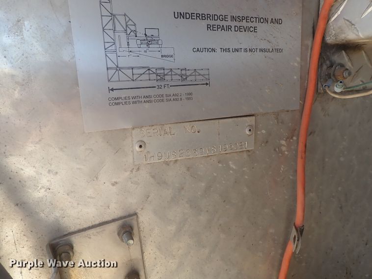 image for item DE0691 1997 Hydra Platform HP32 bridge inspection lift