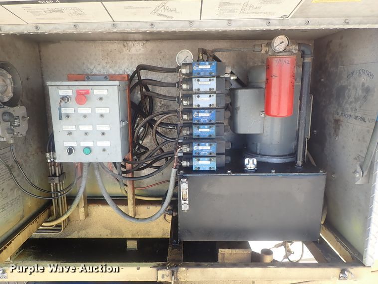 image for item DE0691 1997 Hydra Platform HP32 bridge inspection lift