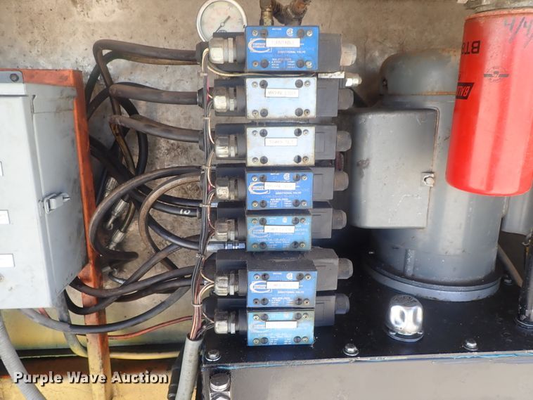 image for item DE0691 1997 Hydra Platform HP32 bridge inspection lift