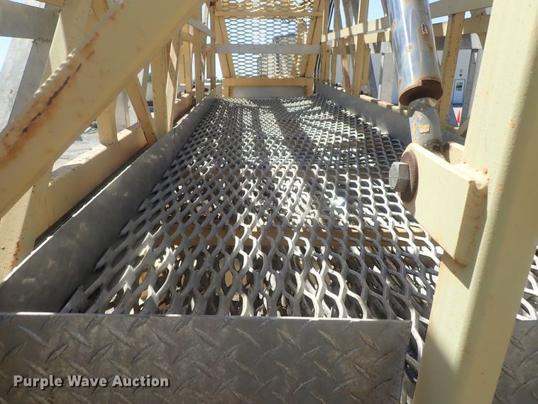 image for item DE0691 1997 Hydra Platform HP32 bridge inspection lift