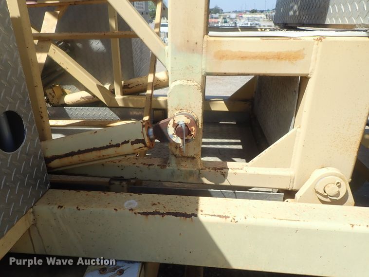 image for item DE0691 1997 Hydra Platform HP32 bridge inspection lift