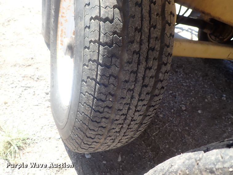 image for item DE0691 1997 Hydra Platform HP32 bridge inspection lift