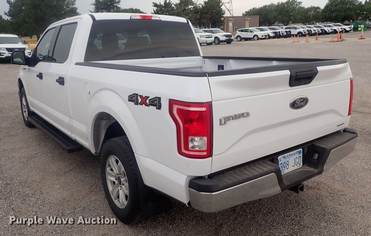 image for item DE0692 2016 Ford F150  SuperCrew pickup truck