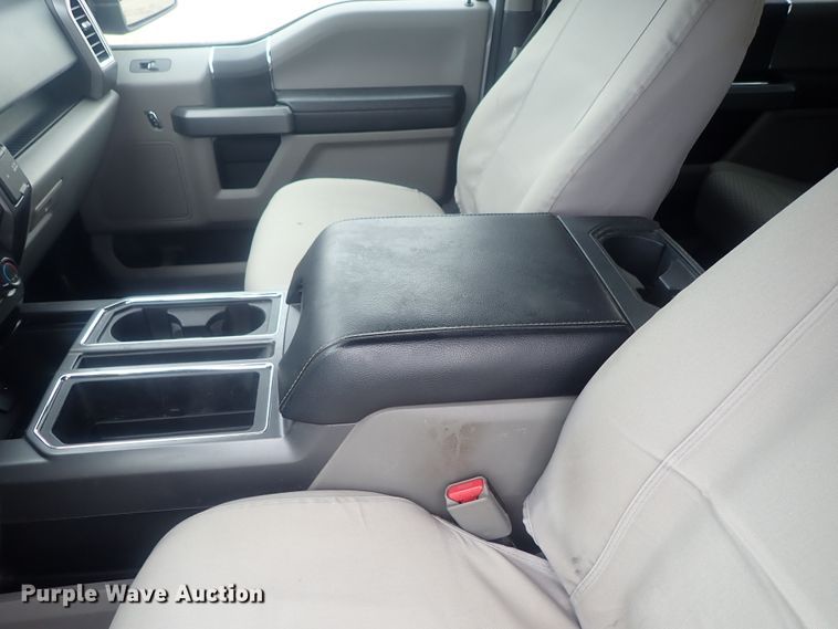 image for item DE0692 2016 Ford F150  SuperCrew pickup truck