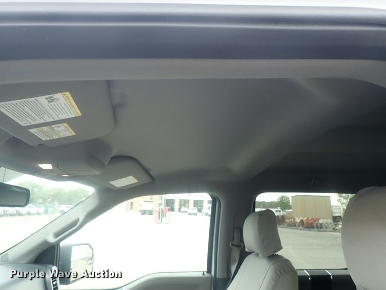 image for item DE0692 2016 Ford F150  SuperCrew pickup truck