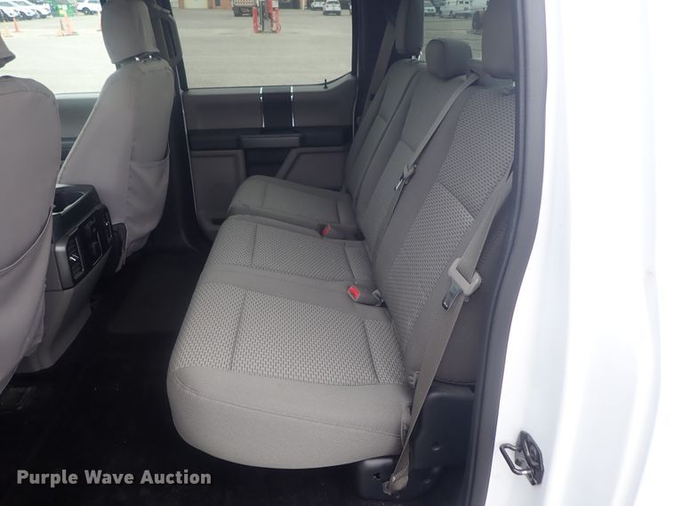 image for item DE0692 2016 Ford F150  SuperCrew pickup truck