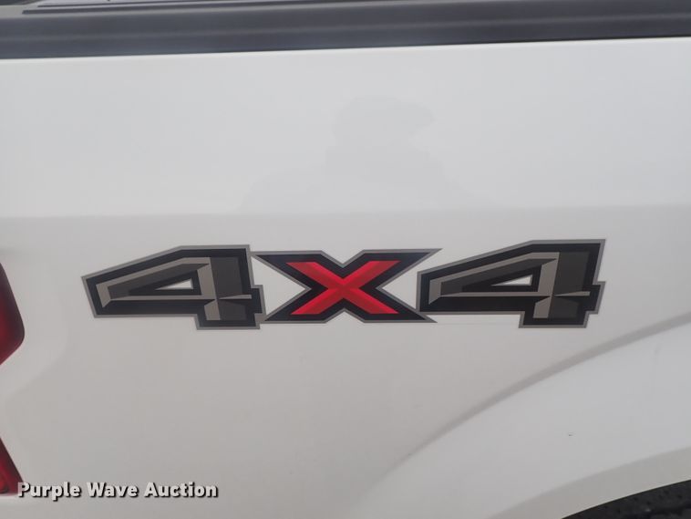 image for item DE0692 2016 Ford F150  SuperCrew pickup truck