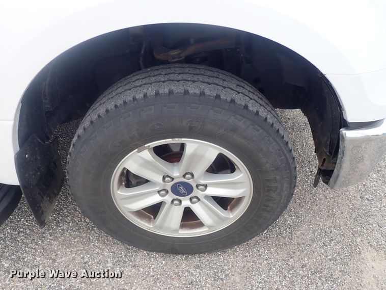 image for item DE0692 2016 Ford F150  SuperCrew pickup truck