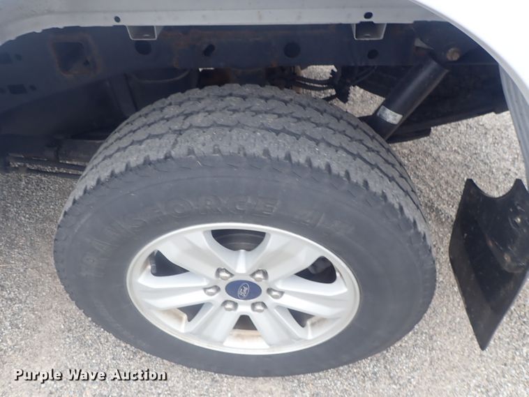 image for item DE0692 2016 Ford F150  SuperCrew pickup truck