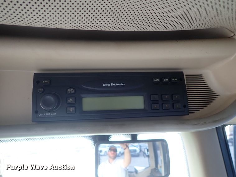 image for item DE0693 John Deere 7220  MFWD tractor