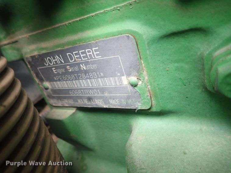 image for item DE0693 John Deere 7220  MFWD tractor
