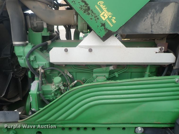 image for item DE0693 John Deere 7220  MFWD tractor