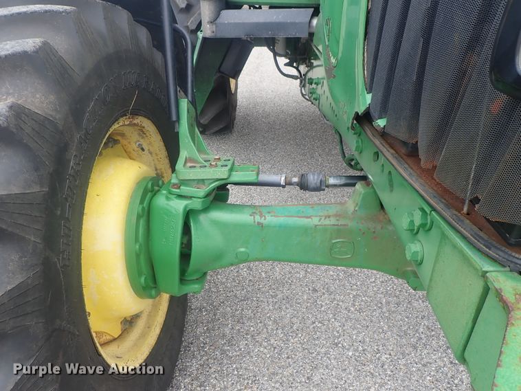 image for item DE0693 John Deere 7220  MFWD tractor
