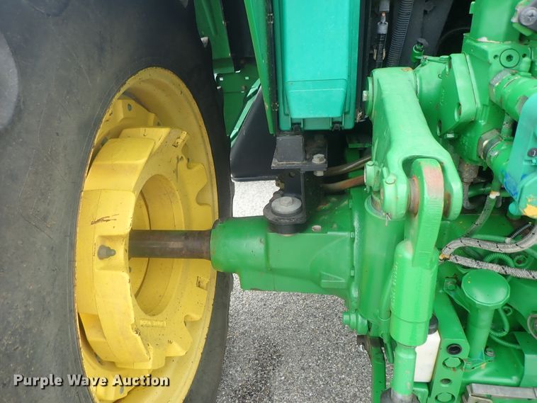 image for item DE0693 John Deere 7220  MFWD tractor
