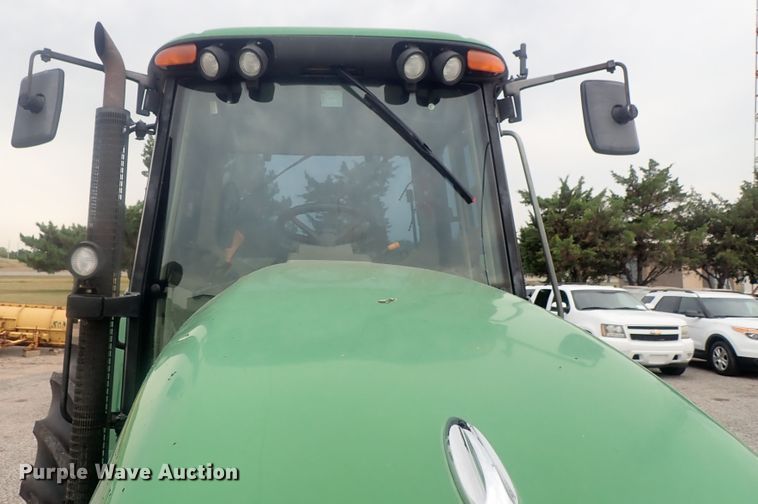 image for item DE0693 John Deere 7220  MFWD tractor