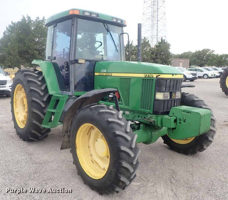 image for item DE0694 John Deere 7210  MFWD tractor