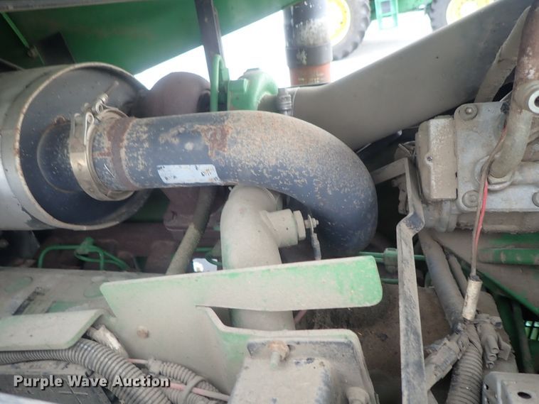 image for item DE0694 John Deere 7210  MFWD tractor