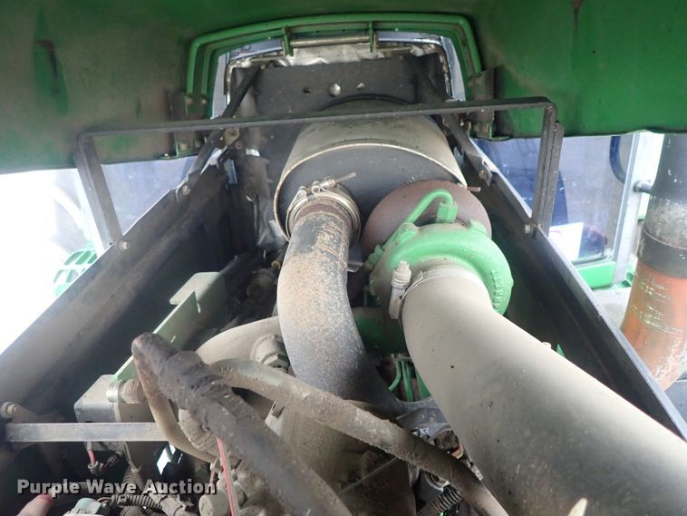 image for item DE0694 John Deere 7210  MFWD tractor