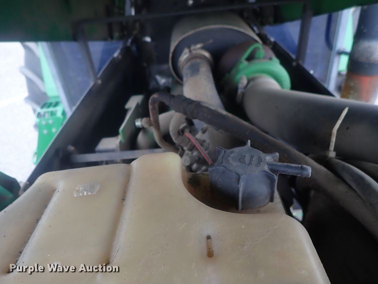 image for item DE0694 John Deere 7210  MFWD tractor