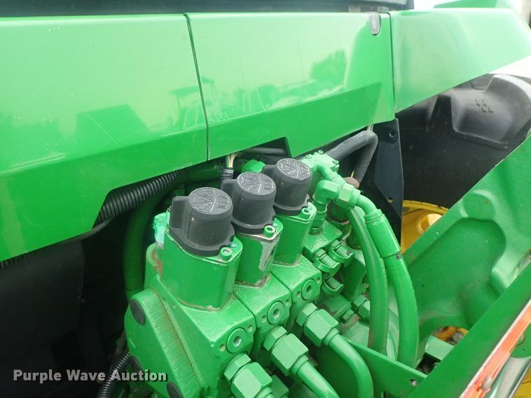 image for item DE0694 John Deere 7210  MFWD tractor