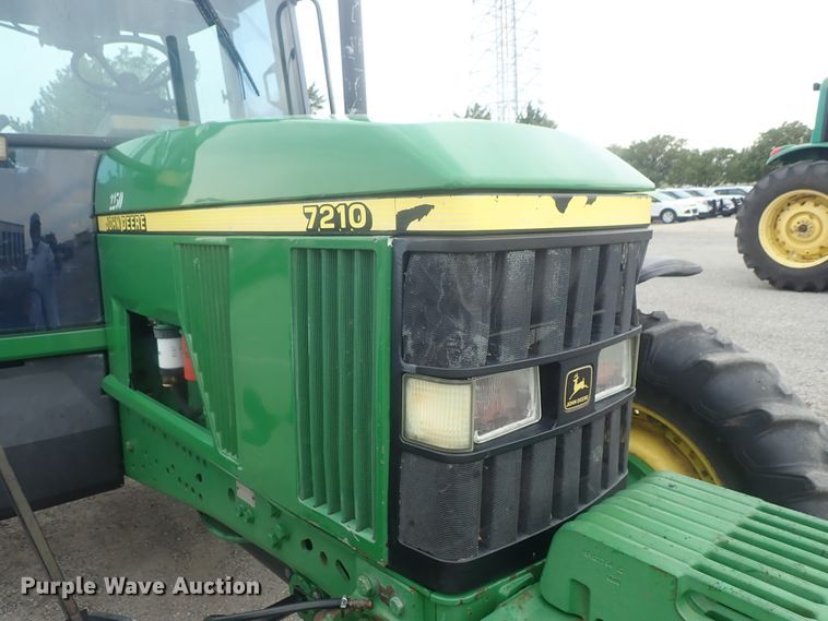 image for item DE0694 John Deere 7210  MFWD tractor