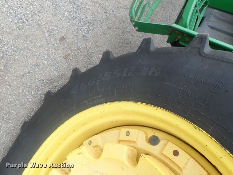image for item DE0694 John Deere 7210  MFWD tractor