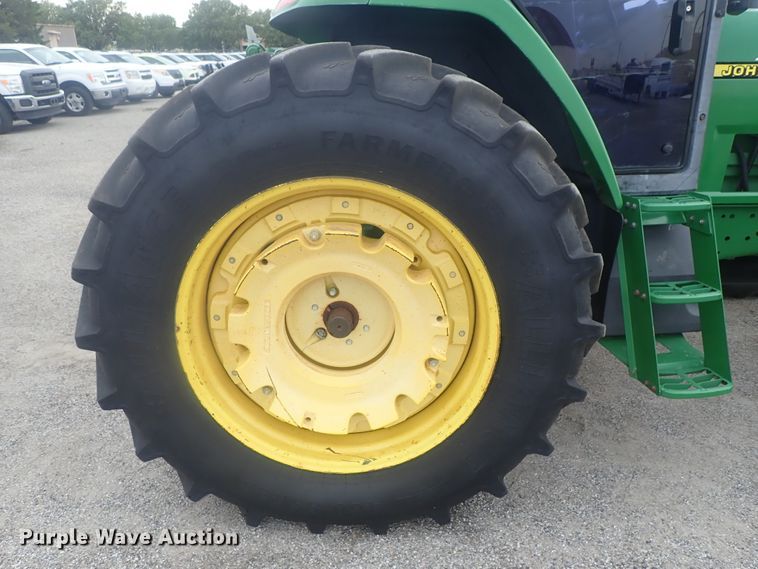 image for item DE0694 John Deere 7210  MFWD tractor