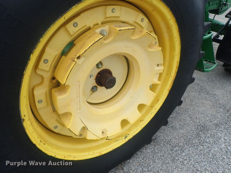 image for item DE0694 John Deere 7210  MFWD tractor