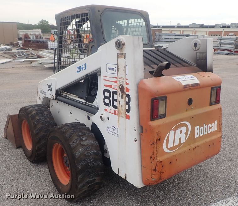image for item DE0695 Bobcat 863  skid steer loader