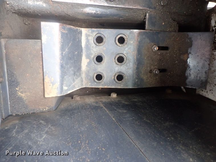 image for item DE0695 Bobcat 863  skid steer loader