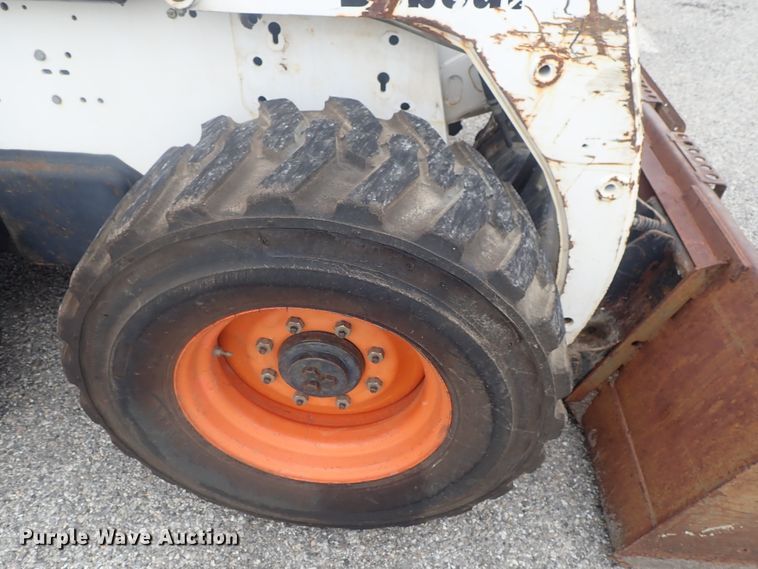 image for item DE0695 Bobcat 863  skid steer loader