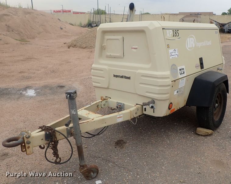 image for item DE0698 2007 Ingersoll Rand XP185  air compressor