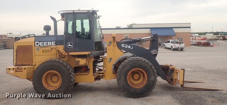 image for item DE0699 2005 John Deere 624J  wheel loader