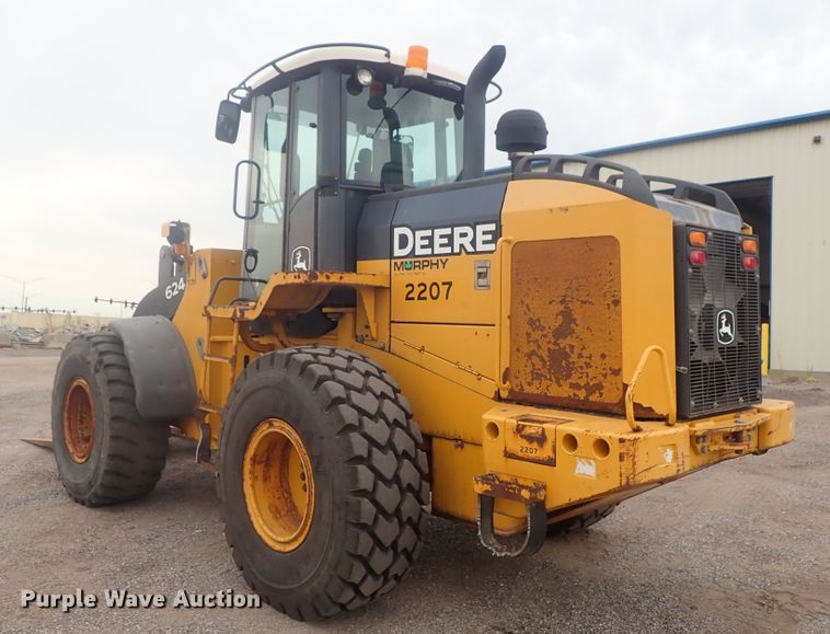 image for item DE0699 2005 John Deere 624J  wheel loader