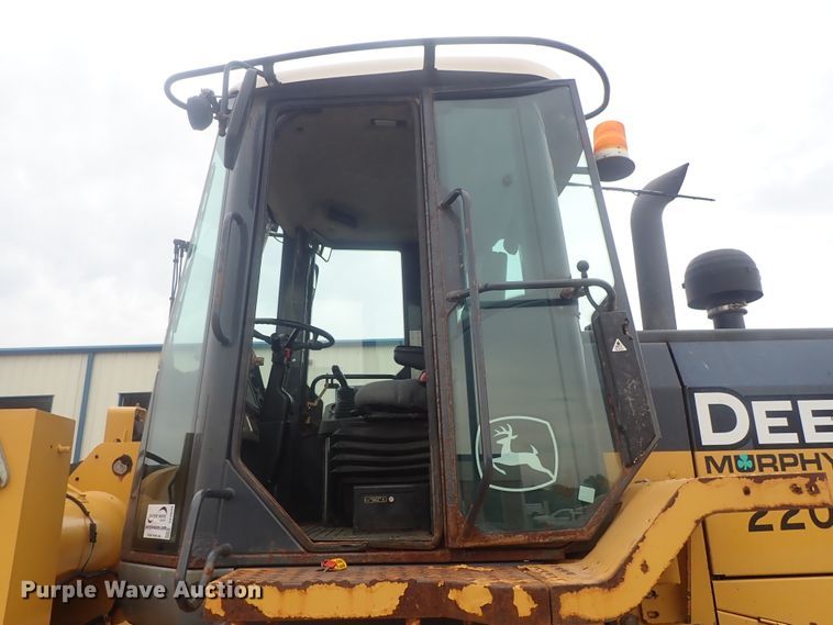 image for item DE0699 2005 John Deere 624J  wheel loader